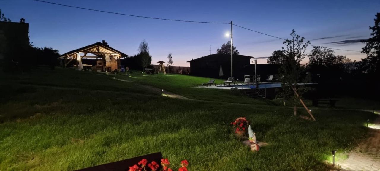 Casa Vacanza Con Piscina,Area Giochi Bambini. Santa Maria della Versa Bagian luar foto