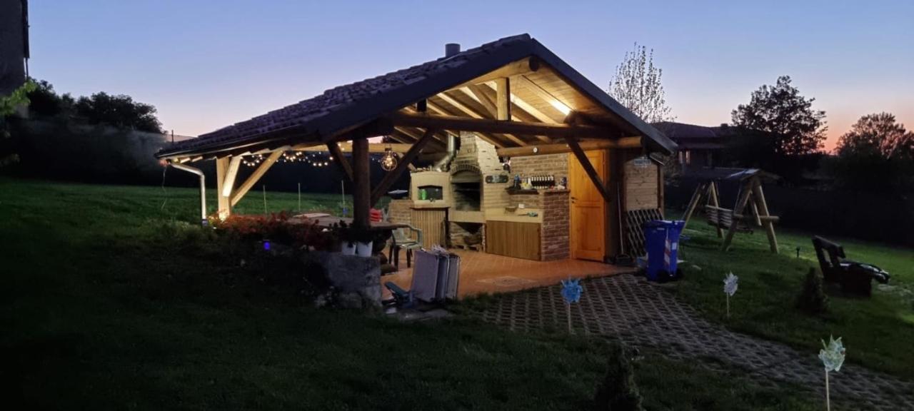 Casa Vacanza Con Piscina,Area Giochi Bambini. Santa Maria della Versa Bagian luar foto