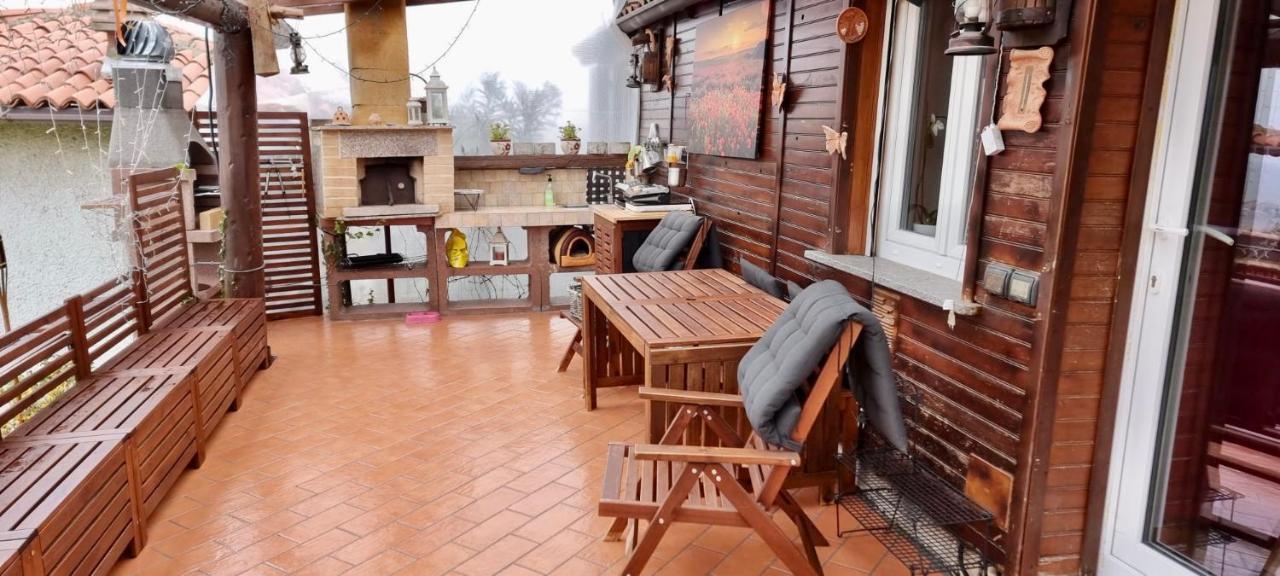 Casa Vacanza Con Piscina,Area Giochi Bambini. Santa Maria della Versa Bagian luar foto