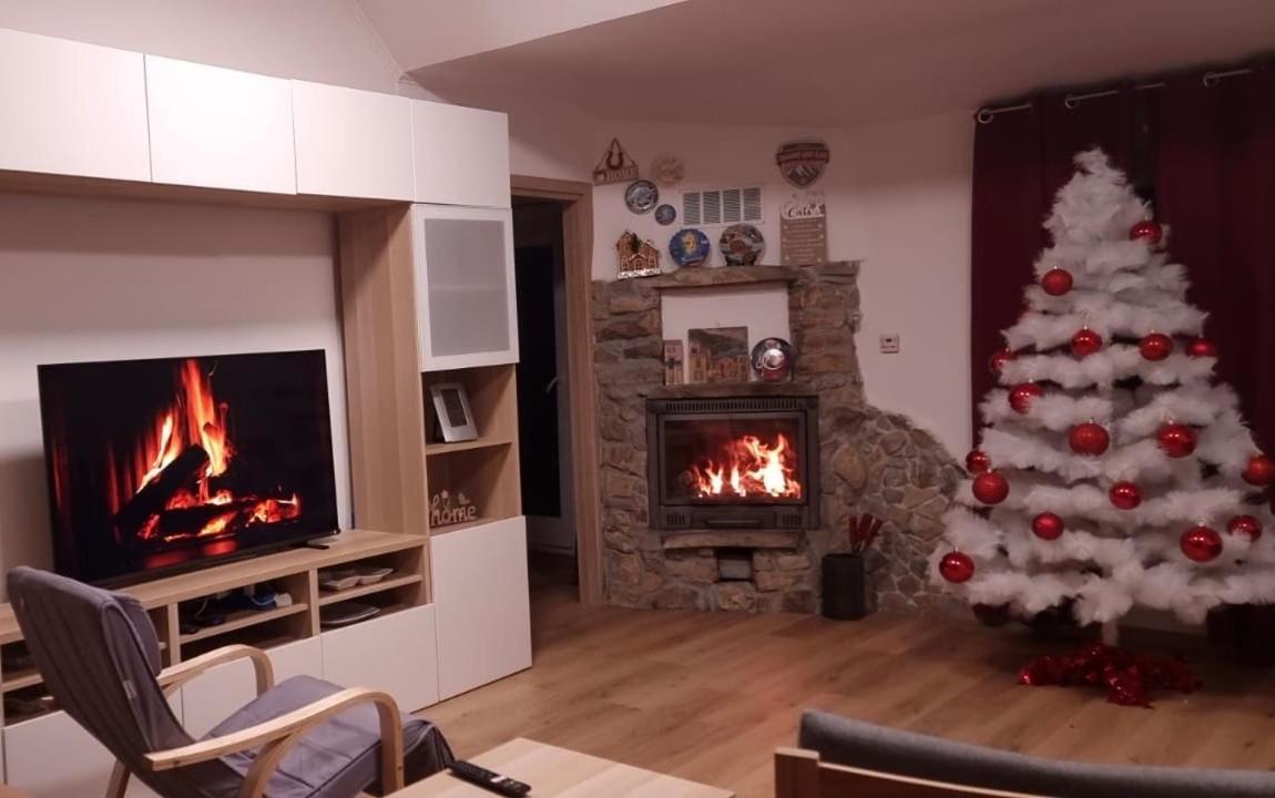 Casa Vacanza Con Piscina,Area Giochi Bambini. Santa Maria della Versa Bagian luar foto